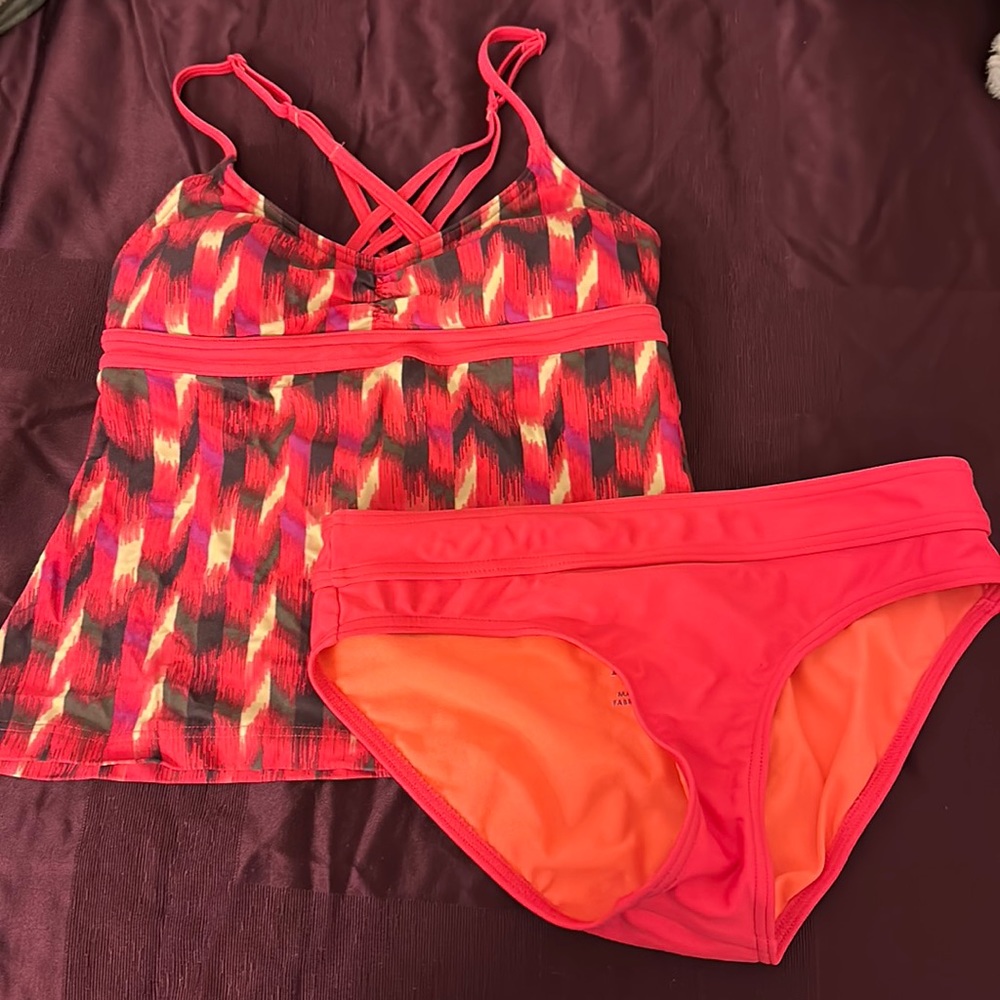 **sold on merc** PrAna tanking swim suit